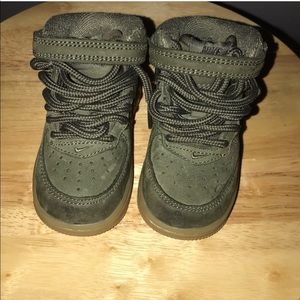 Olive green 5c tennis shoes